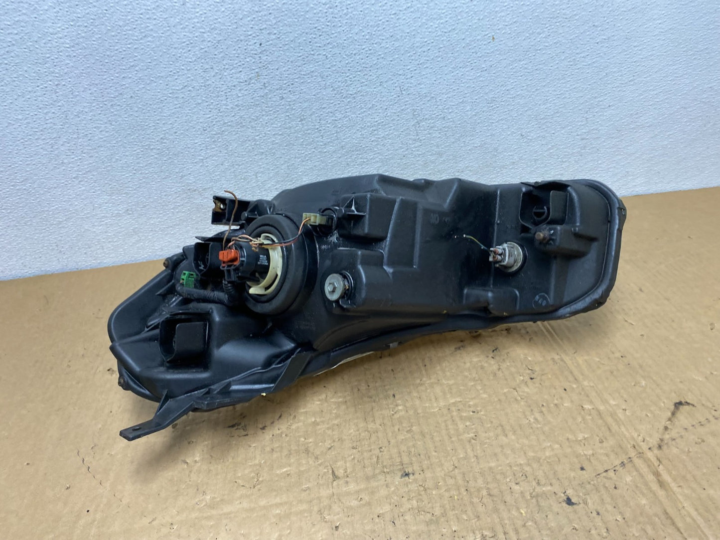 2007-2013 Suzuki SX4 Right Passenger RH Side Halogen Headlight AC8147 DW7
