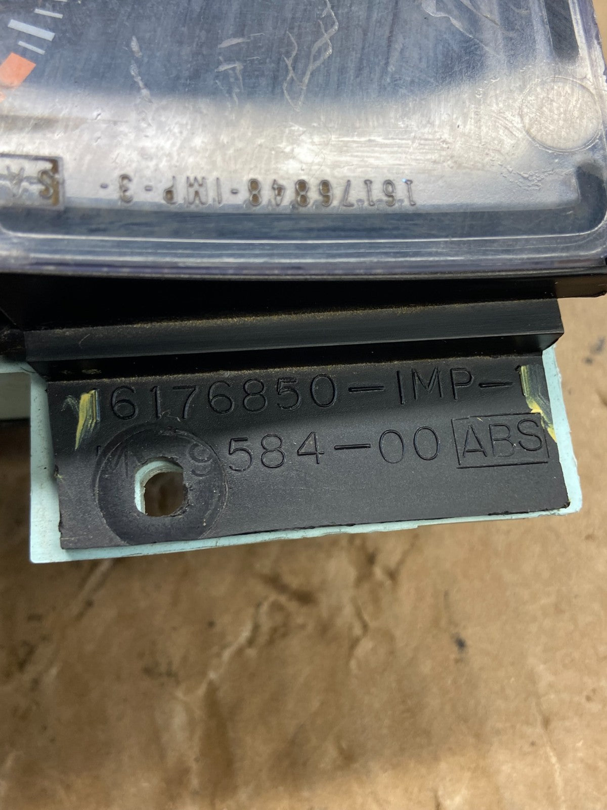 1995 to 1999 Chevrolet Silverado Suburban Cluster Gauge Speedometer AD69134