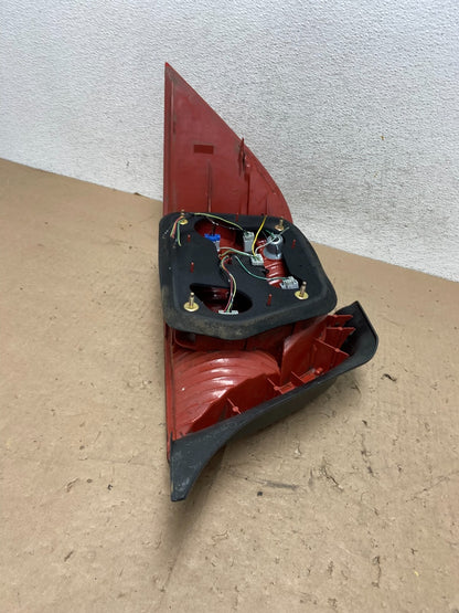 2003 - 2004 Acura RL Right Passenger RH Side Tail Light ag5521 DG7