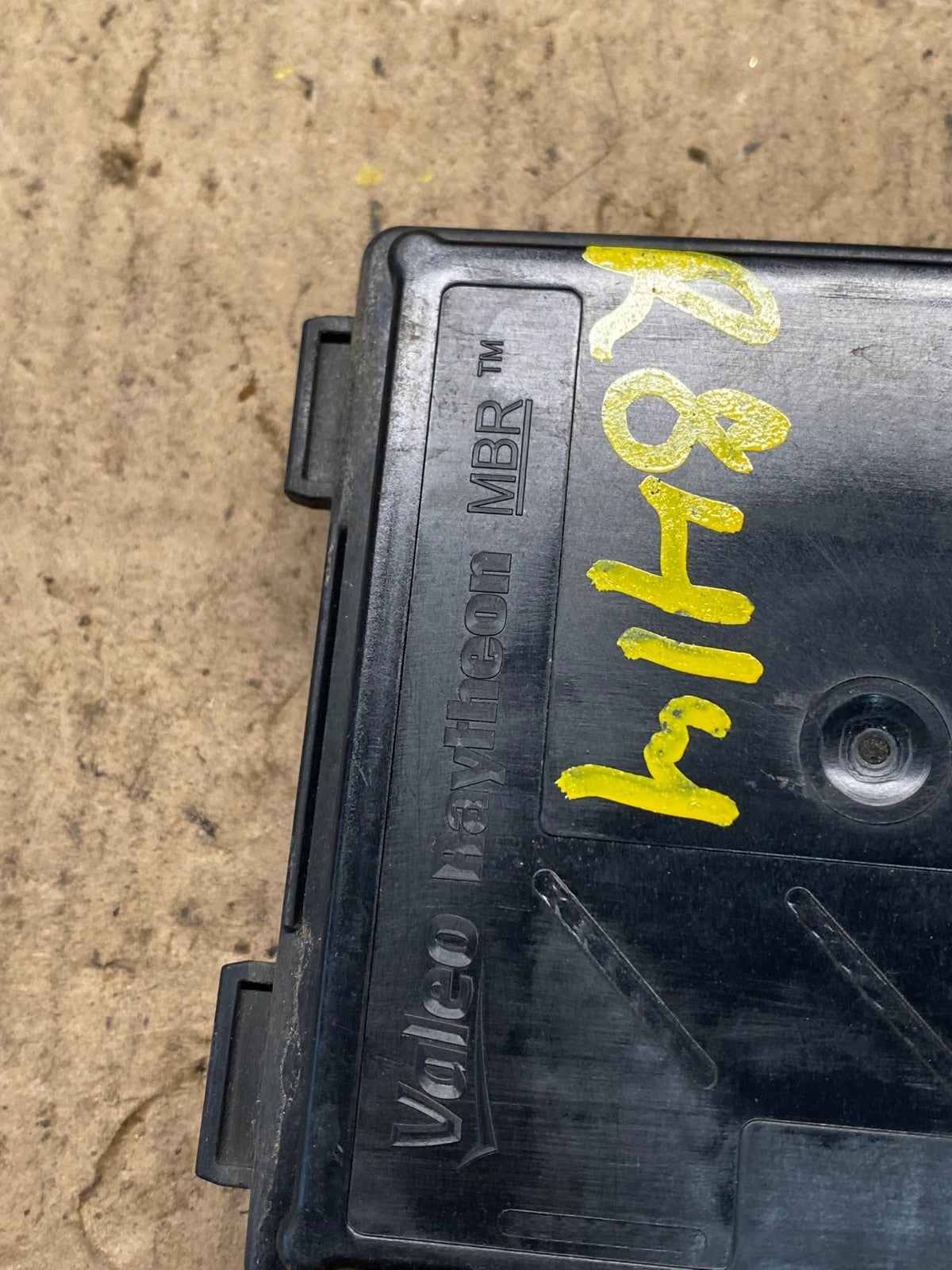2013 to 2018 Ford Lincoln Rear Radar Blind Spot Module OEM R8414 DG7