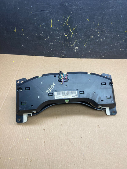 2008 to 2010 Chevrolet Express Speedometer Cluster Gauge X6572 DG5
