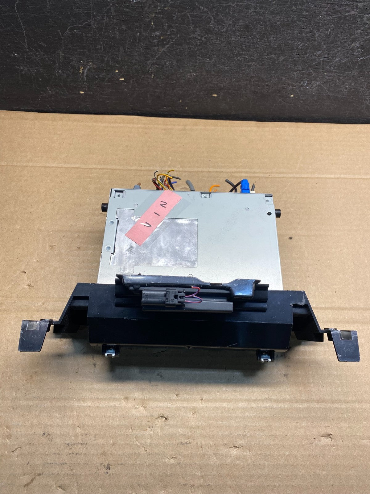 2012 to 2013 Land Rover Range Rover LR4 Radio Gps Cd Mechanism AE8174 DG4