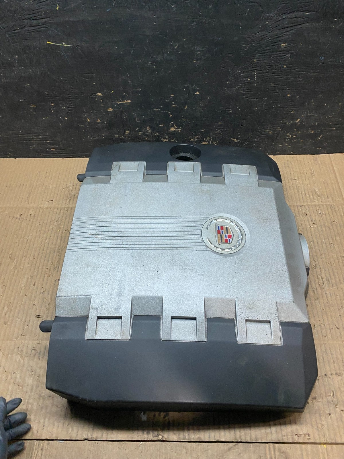 2008 to 2012 Cadillac CTS 3.6L Plastic Engine Cover Shield Oem T9490 DG2