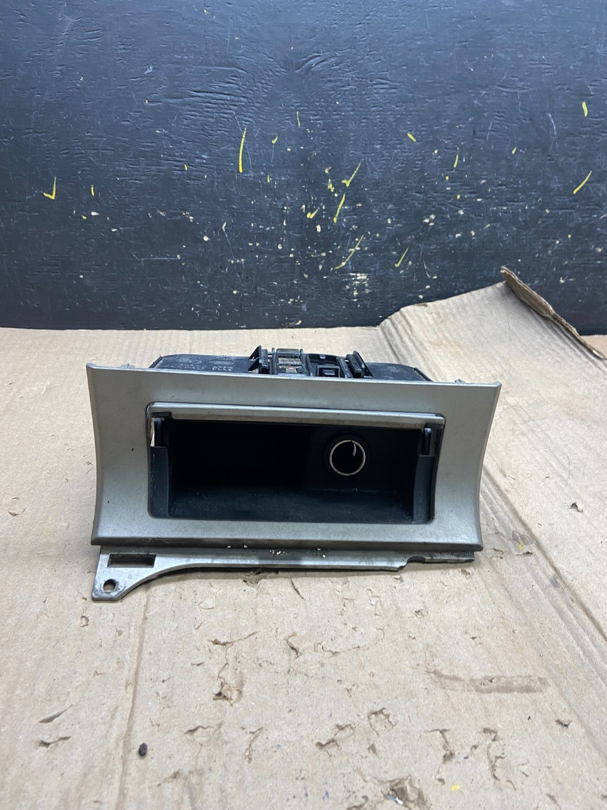 2007 to 2010 Lincoln MKX Center Console Dash Storage Compartment Cubby X1886 DG1