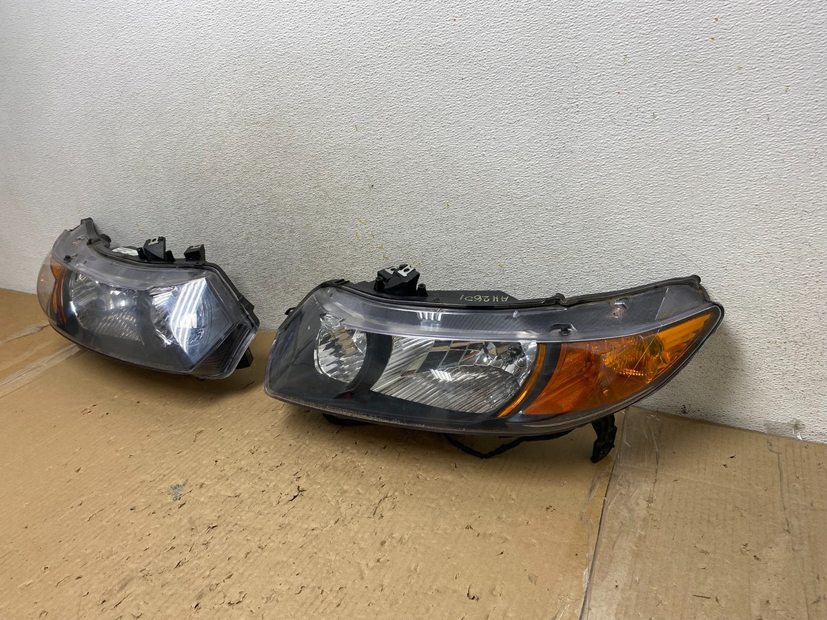 2006 - 2008 Honda Civic Coupe Headlights Halogen Left+Right AH2851 DW2