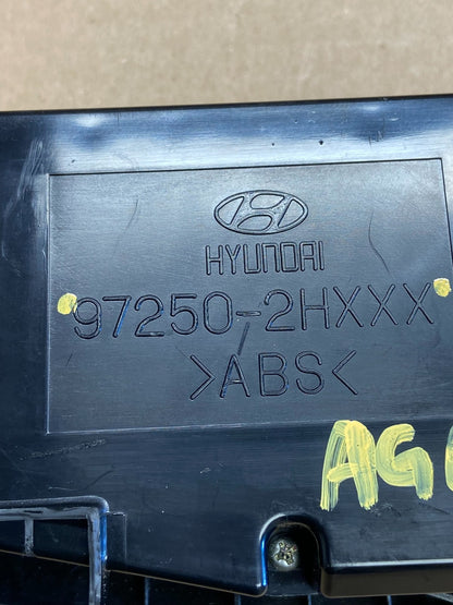 2007 - 2010 Hyundai Elantra Center Heater A/C AC Climate Control Panel AG0443 DG4