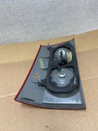 2006 - 2010 Toyota Sienna Right Passenger Side Rh Inner Tail Light Oem AB2602 DW5