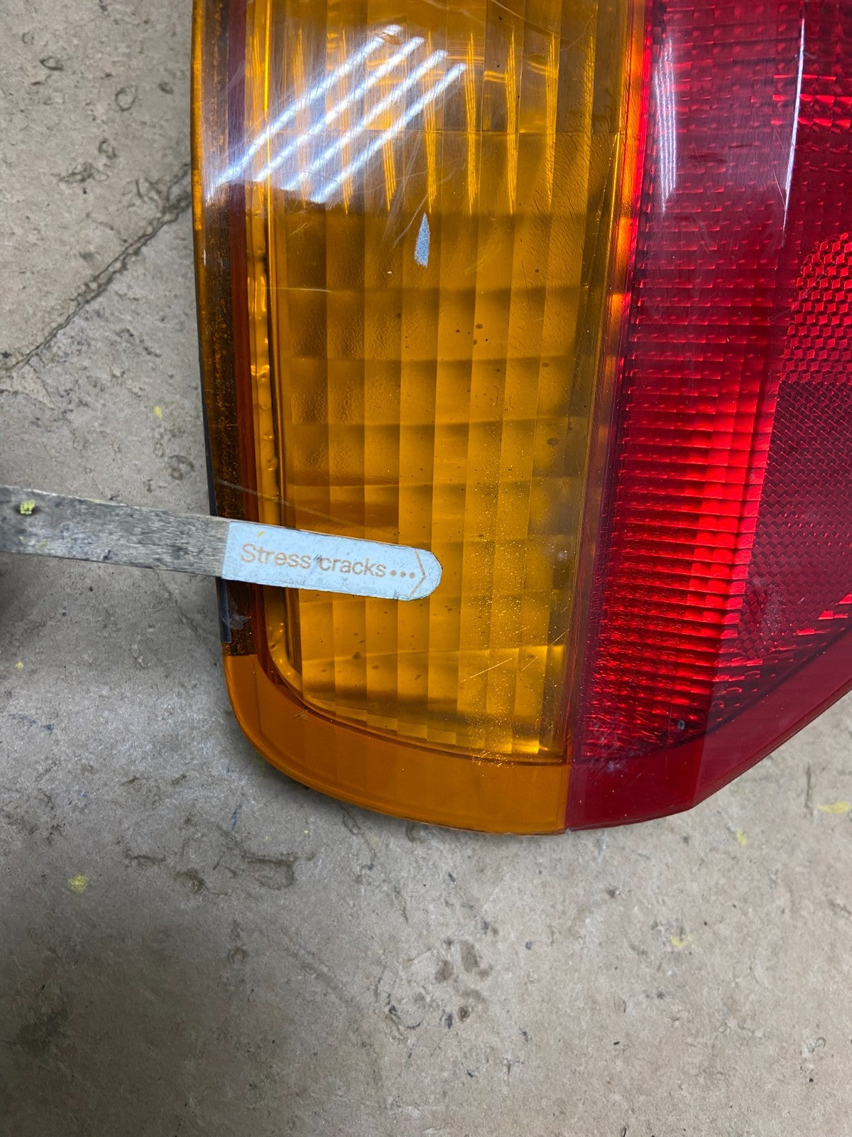 2002 2003 2004 Honda Odyssey Right Passenger Side Tail Light Oem X8932 DW5