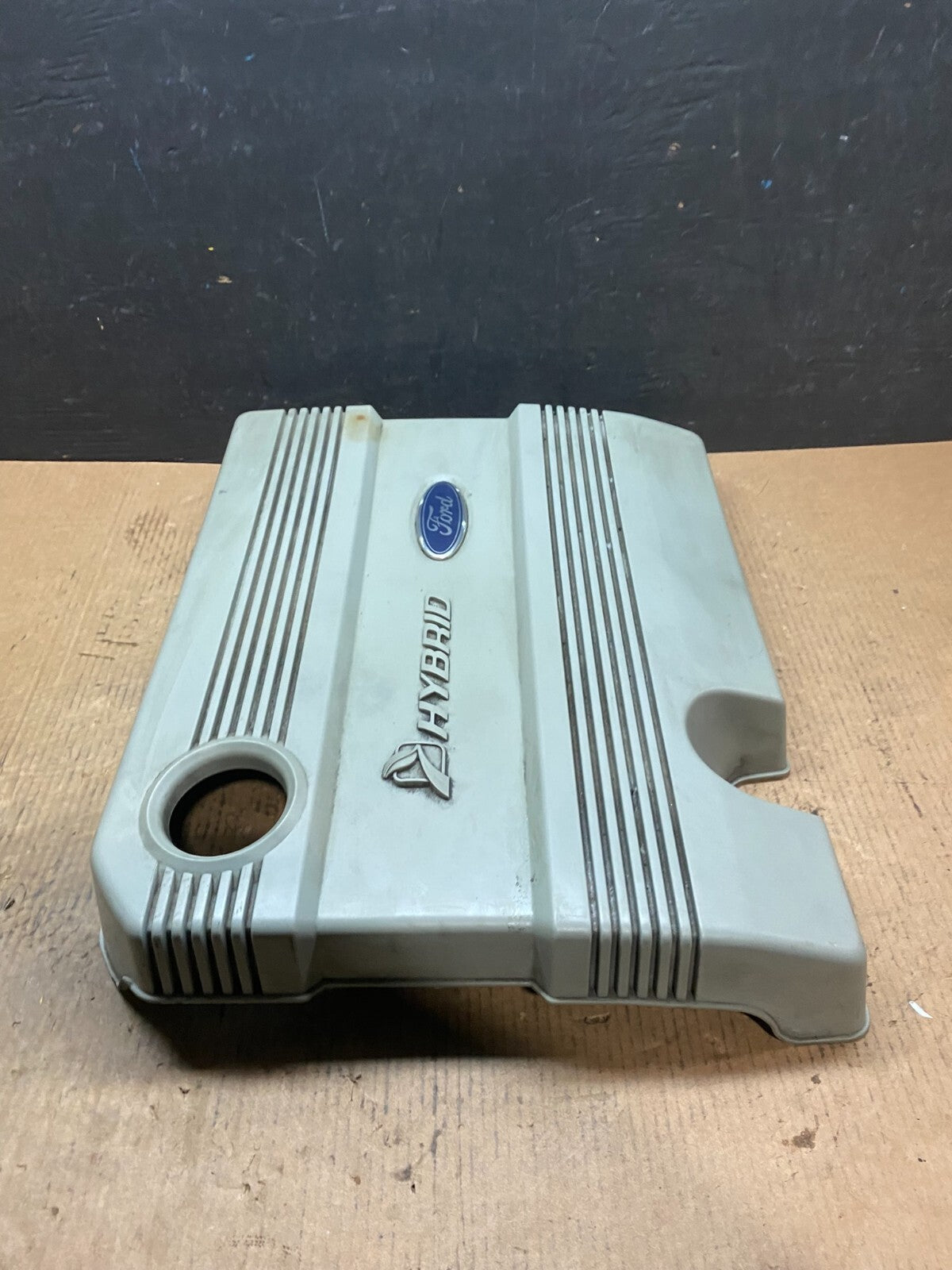 2006 to 2008 Ford Escape Hybrid Engine Motor Cover H4807 DG13