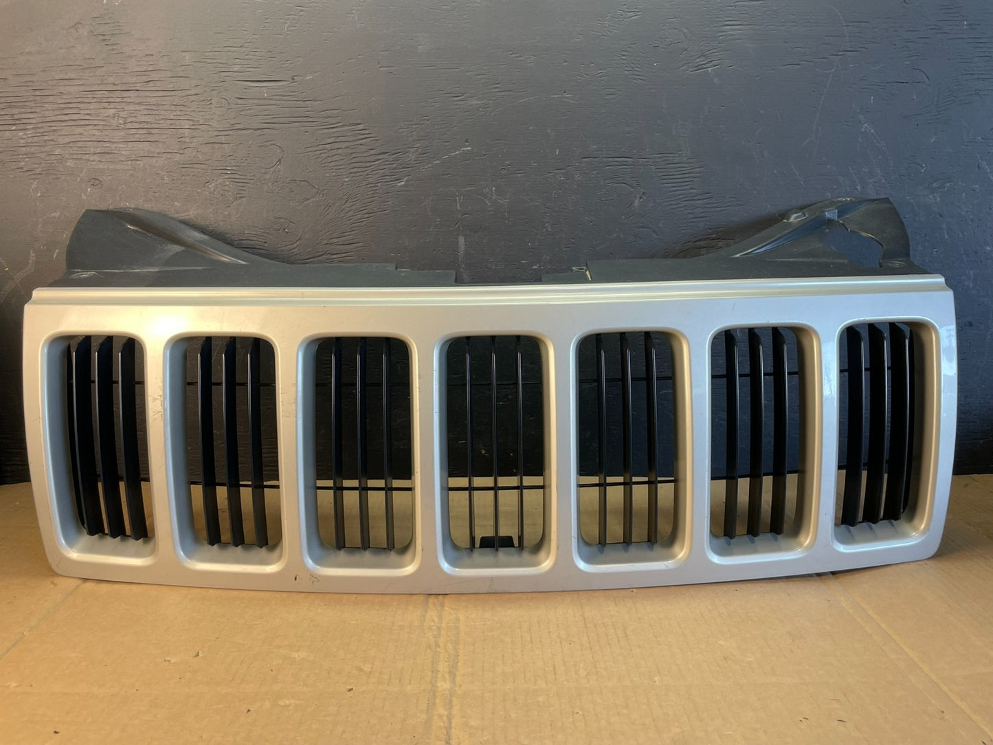 2008 2009 2010 Jeep Grand Cherokee Front Upper Grill Grille ac5354 DG0