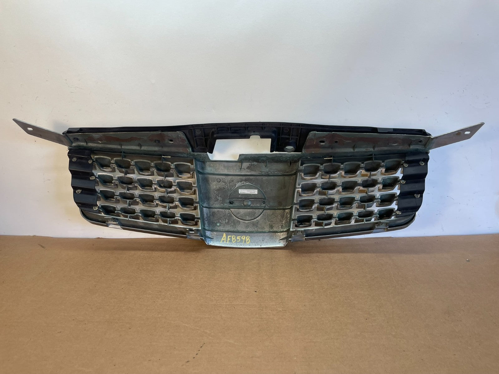 2004 2004 2006 Nissan Maxima Front Upper Grill Grille Aftermarket AF8598 DG3