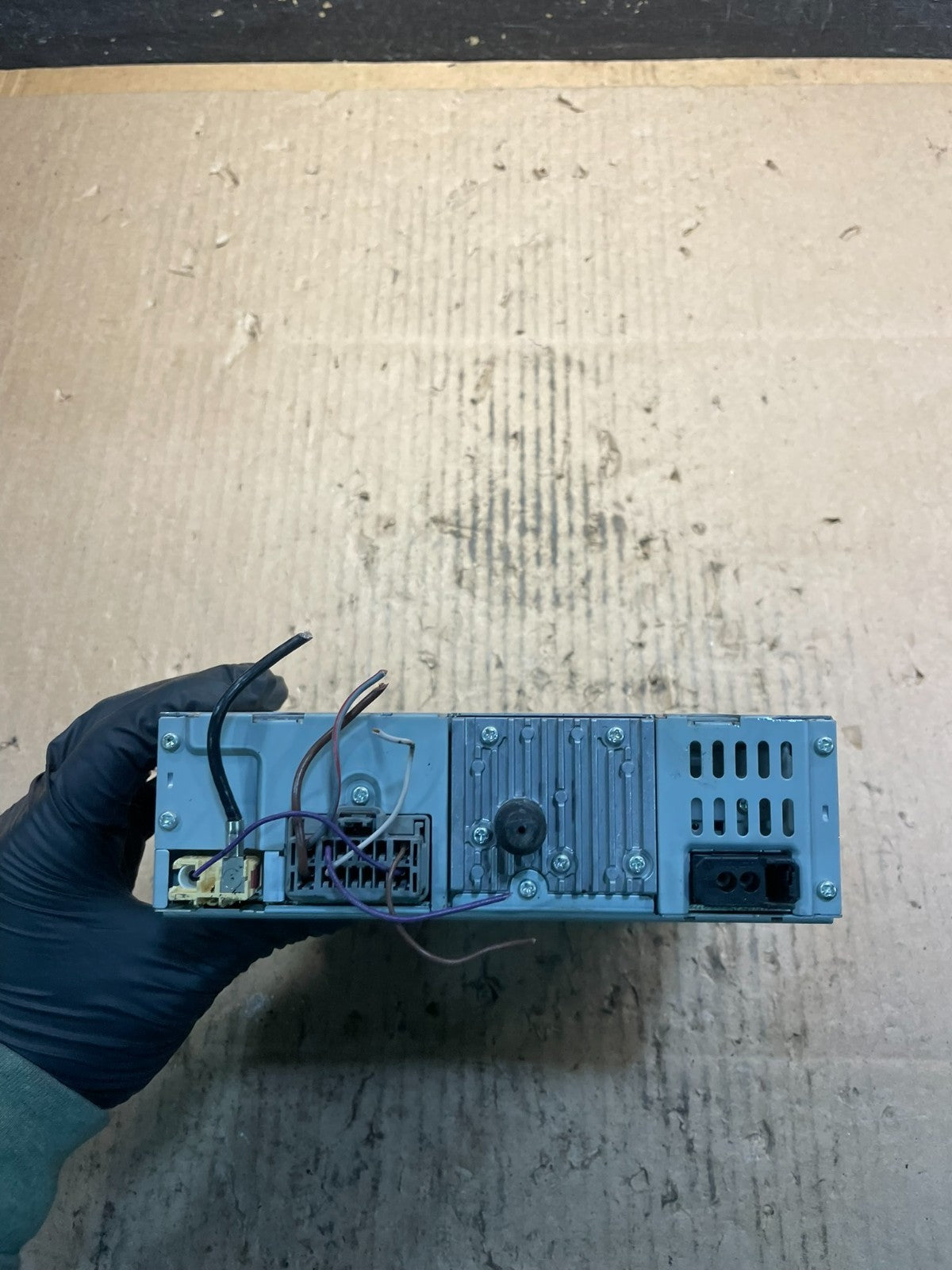 2007 to 2014 Volvo XC90 Radio AM FM Receiver MP3 CD Player U9424 DG2