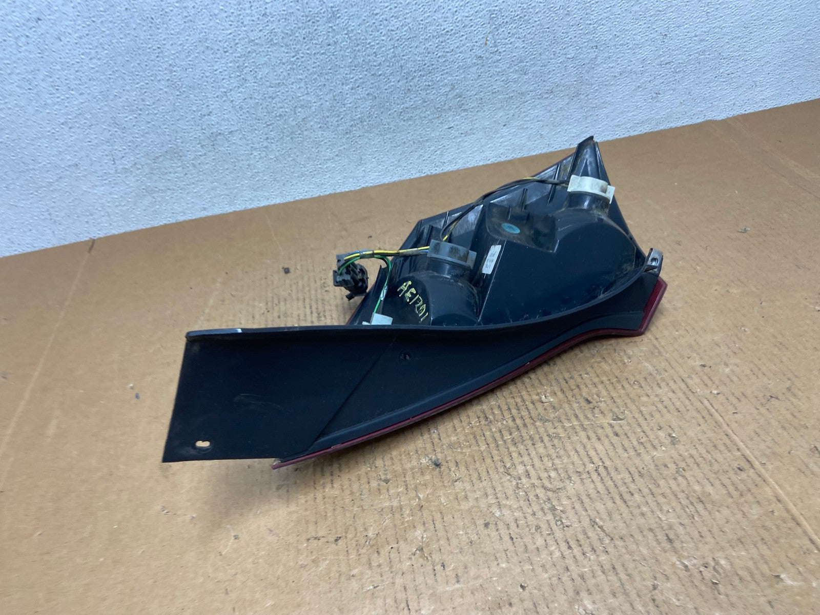 2003-2007 Saturn Ion Passenger Right RH Side Tail Light Tail Light AE1201 LK8