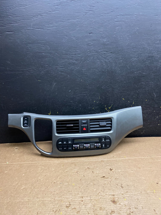 2005 to 2010 Honda Odyssey Radio Climate Control Dash Trim Bezel W3073 DG0