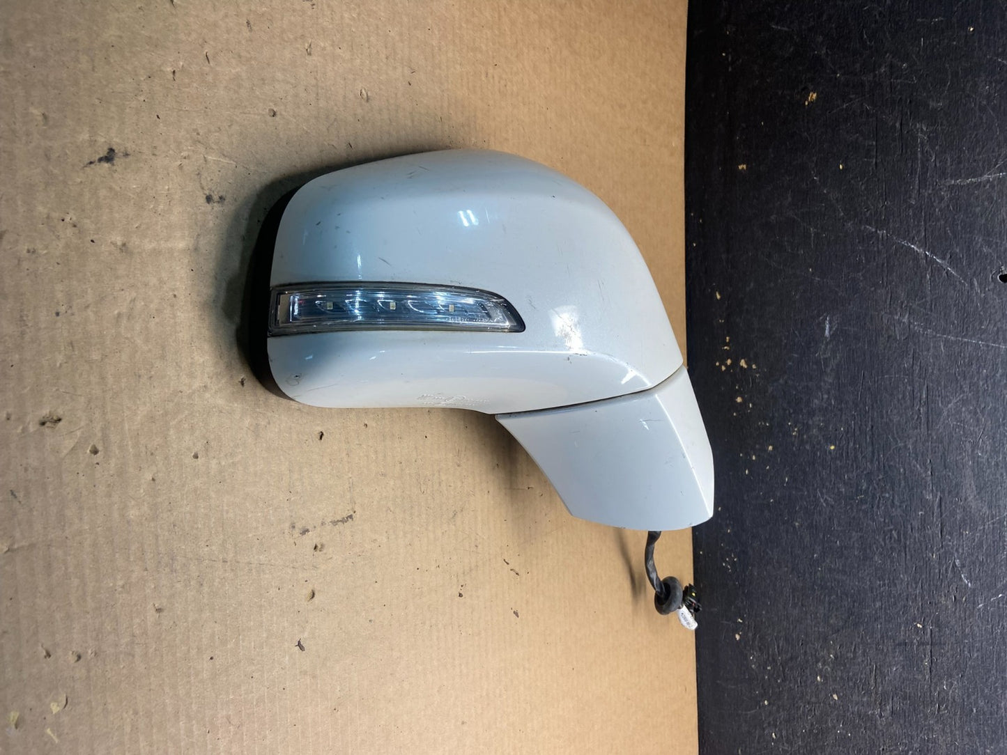 2014 to 2016 Buick Encore Right Passenger RH Side View Door Mirror OEM z9142 DG0