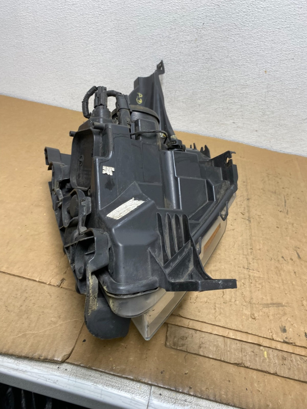 2011 to 2015 Ford Explorer Left Driver LH Halogen Headlight AD0703 DW7