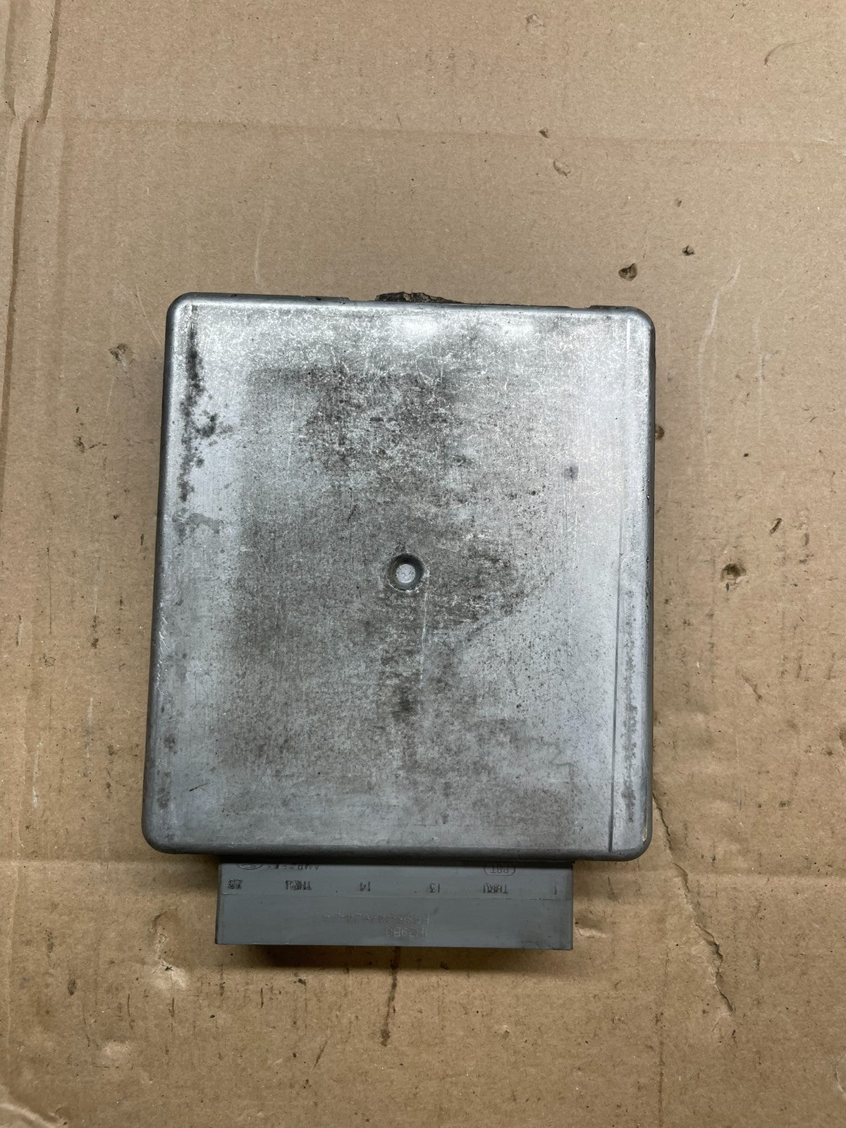 2002 Ford F250 6.8L Engine Control Unit ECU Computer Module R1838 DG2