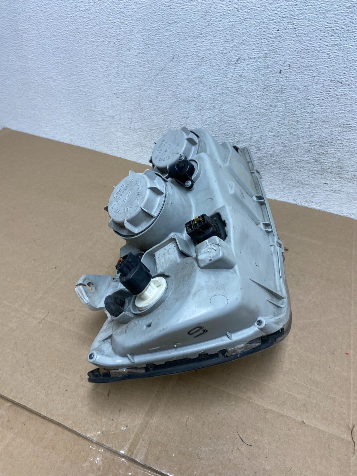 2004 2005 Hyundai XG350 XG Left Driver LH Headlight Halogen AE4947 DW7