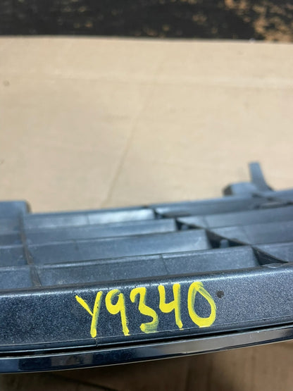 2001 to 2007 Mercedes C-Class Front Upper Grill Grille OEM Y9340 DG8