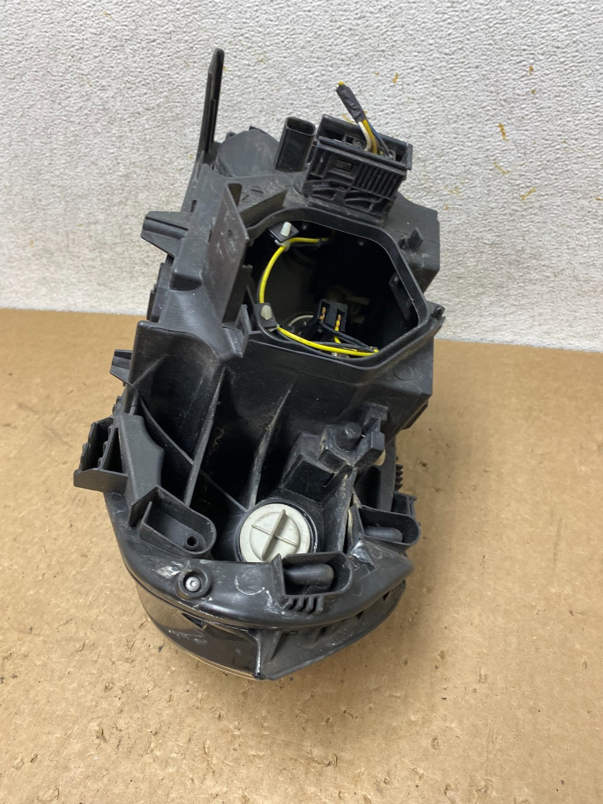 2004 to 2006 Bmw X3 Right Passenger Rh Halogen Headlight AI3686 DW6