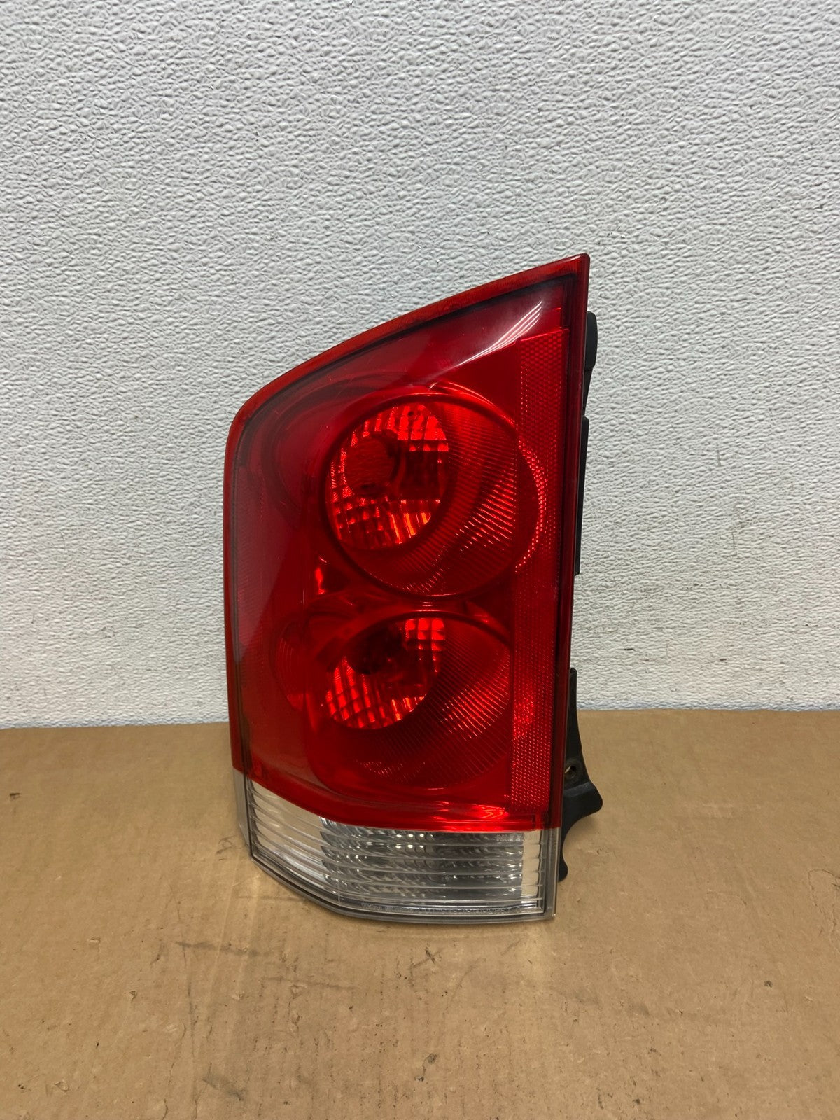 2005 to 2015 Nissan Armada Left Driver Lh Side Tail Light AC8494 DW0