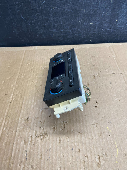 2003 to 2006 Chevrolet Silverado HVAC Heater Climate Control Module AD2003 DG1