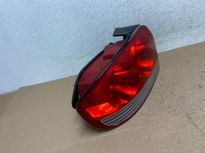2002 to 2005 Hyundai Sonata Left Driver Lh Side Tail Light AF4769 LK2