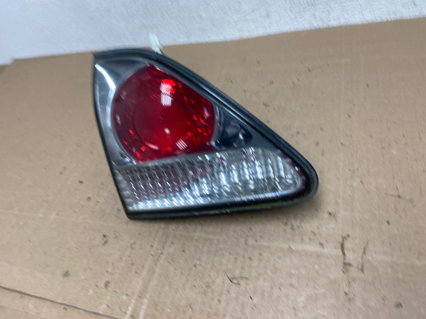 2000-2003 Lexus Rx300 Left Driver Lh Side Rear Inner Tail Light AE6517 LK1
