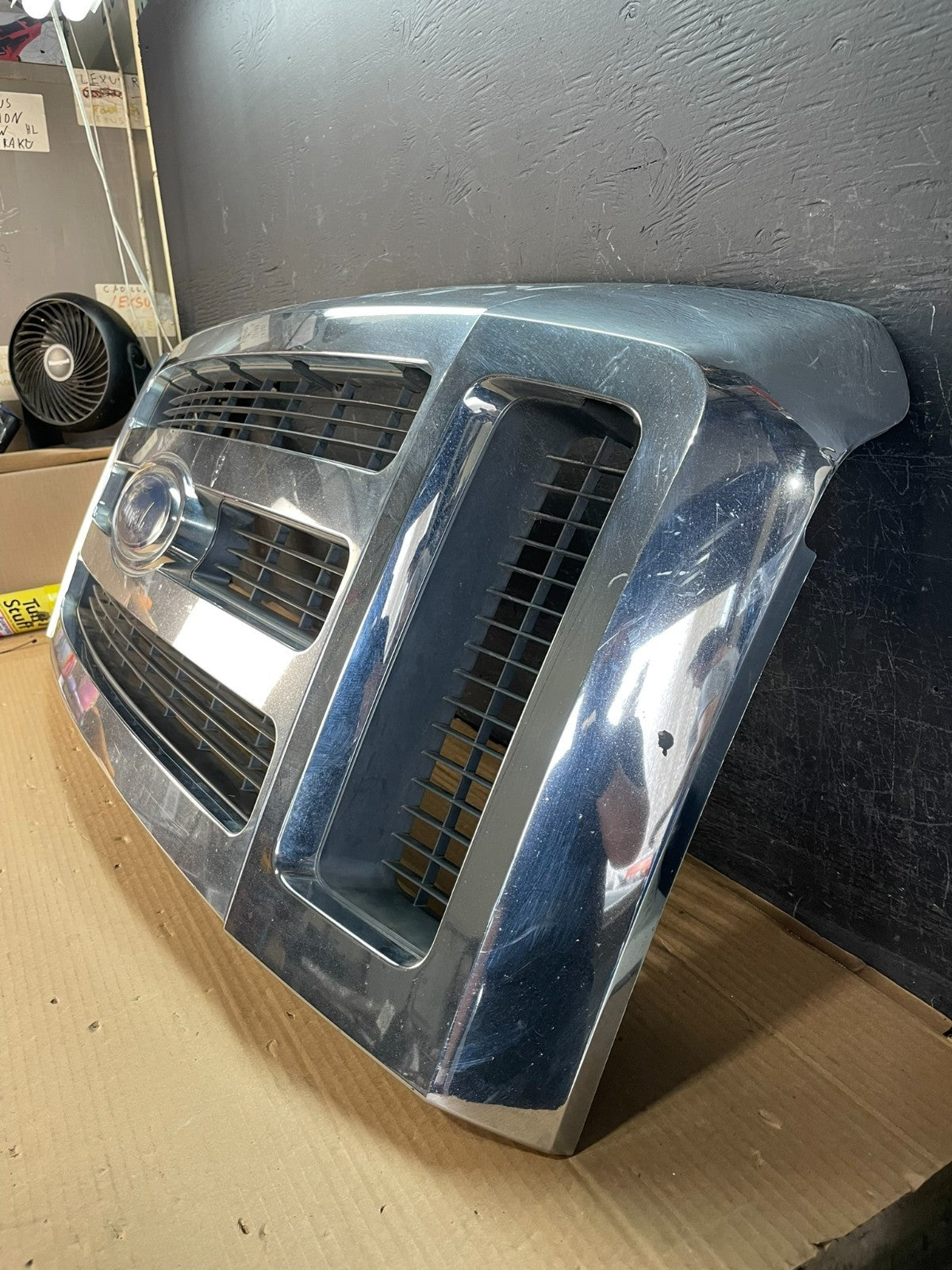 2008 2009 2010 Ford F250 F350 SD Front Upper Grill Grille ae9966 DG1