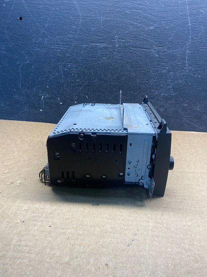 2006 - 2011 Lincoln Town Car AM/FM Radio CD Player AF6574 DW2