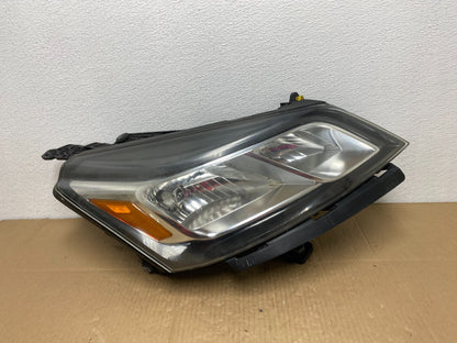 2013-2017 Chevrolet Traverse Right Passenger Side Halogen Headlight AB8182 DW0