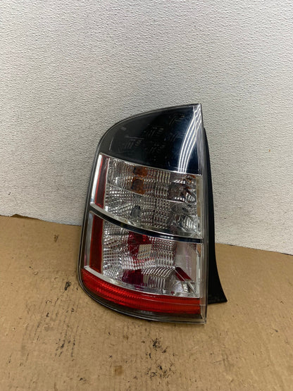 2004 2005 Toyota Prius Tail Light Left Driver Lh Side AG2432 LK0