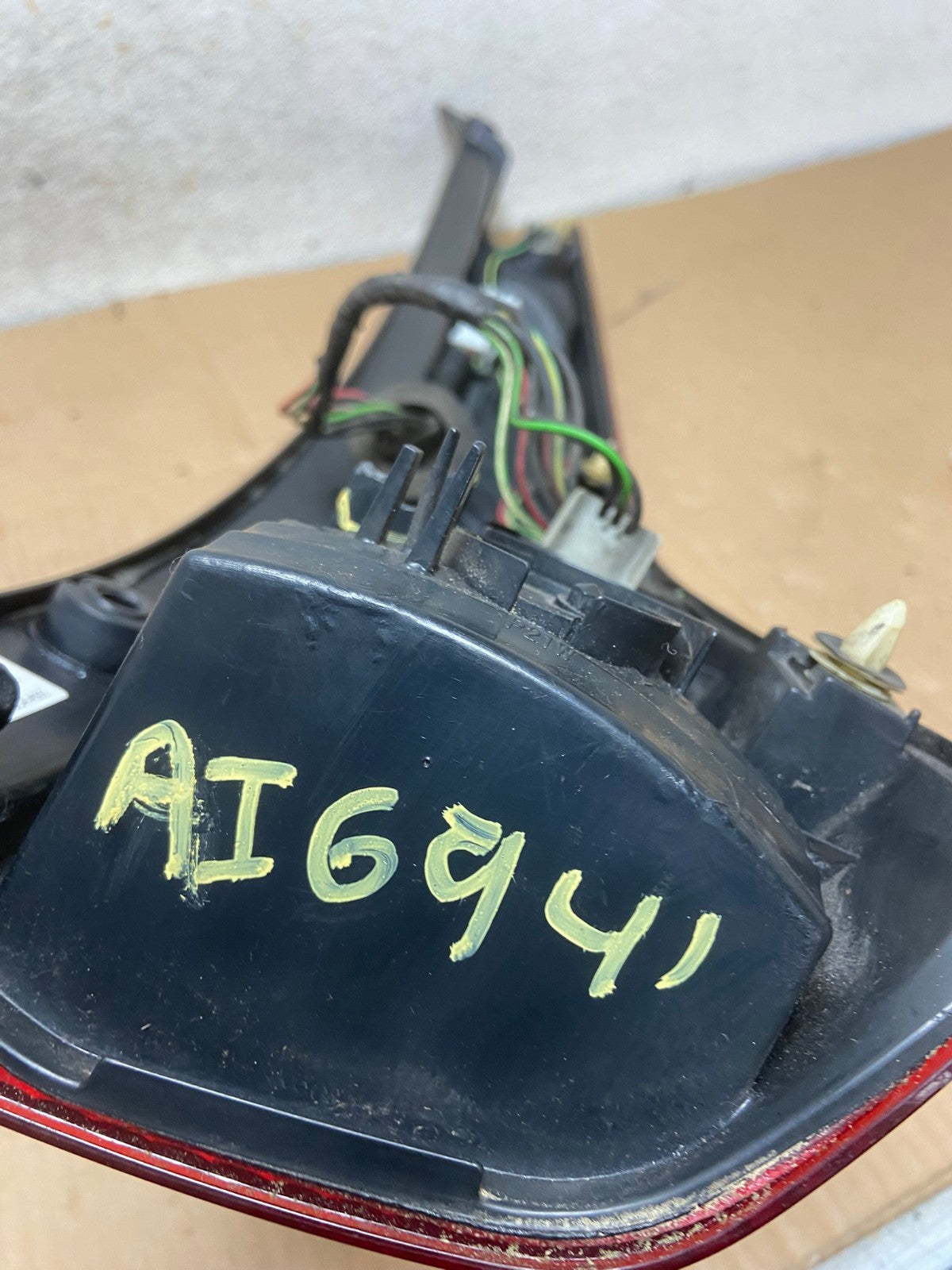 2002 2003 2004 Honda Crv Cr-v Left Driver Lh Tail Light AI6941 LK10