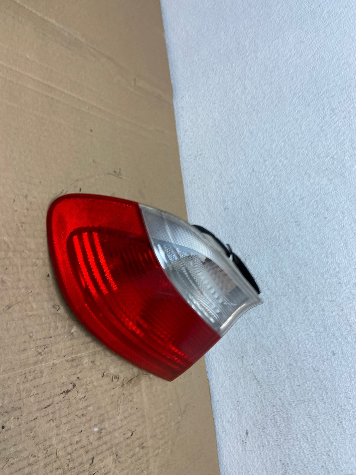 2002 -  2005 BMW 3 E46 Series Coupe Left Driver Side Lh Tail Light AC3889 LK2