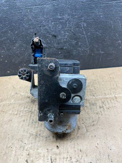 1995 - 1998 BMW e38 740i 750i ABS Anti-Lock Brake Pump 1164241 OEM R4395 DG3