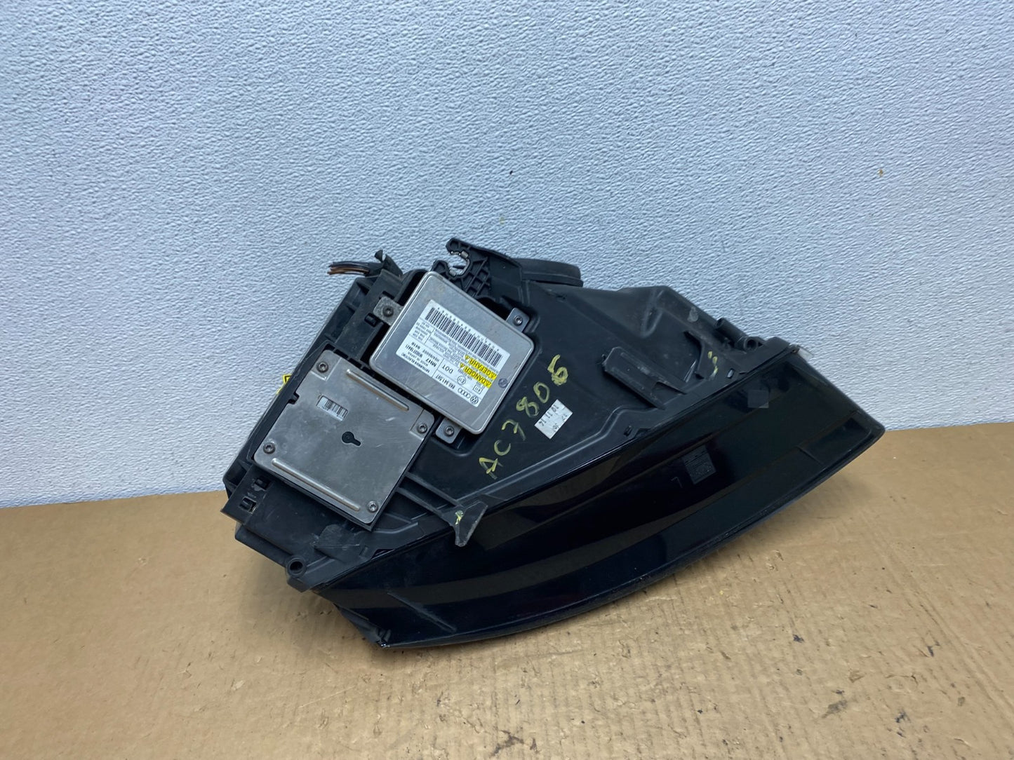 2008 to 2012 Audi A5 S5 Xenon HID LH Left Driver Side Headlight AC7806 DW8