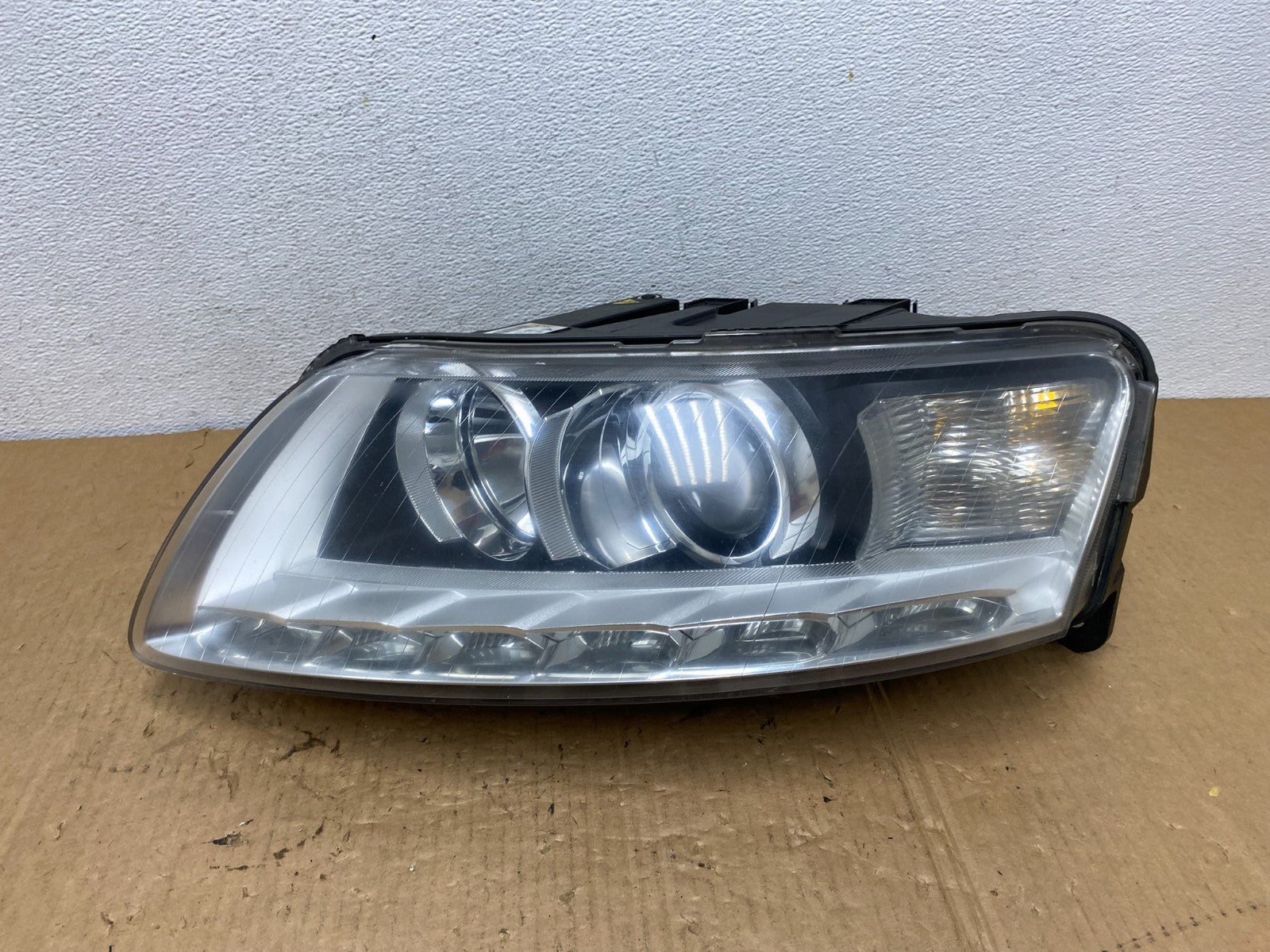 2009-2011 Audi A6 Left Driver Side Headlight AFS Xenon HID AC7732 DW0