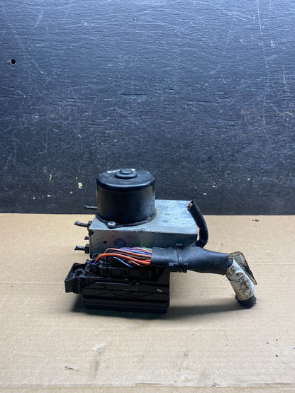 2006 to 2009 Mercedes W203 C230 CLK350 ABS Anti Lock Brake Pump Module AI7487 DG3