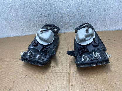 2001 to 2004 Subaru Legacy Outback Left+Right Headlights AI7895 DW9