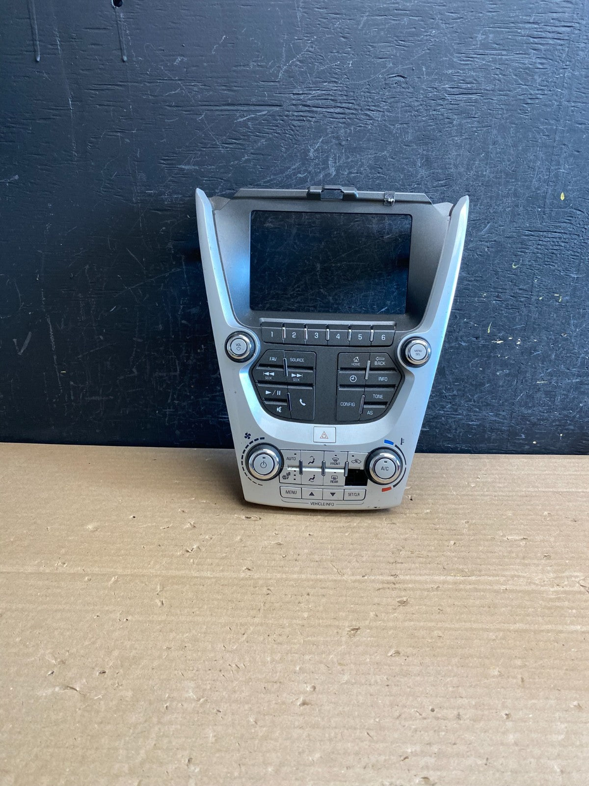 2012-2015 Chevy Equinox Terrain Radio Face Climate Control Panel Bezel AG0179 DG0