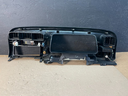 2000 to 2001 Isuzu Trooper Speedometer Radio Air Vent Bezel Trim AE3337 DG5