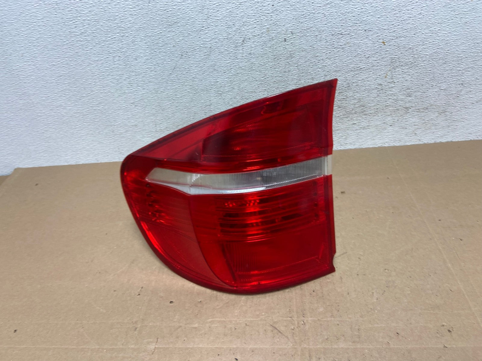 2007 to 2010 Bmw X5 E70 Left Driver Lh Side Tail Light AE5022 LK0