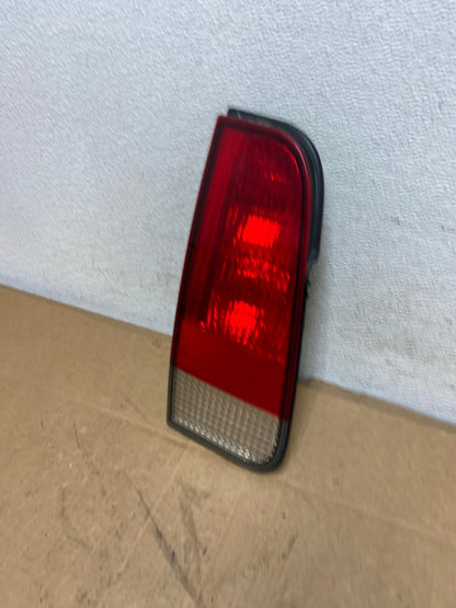 2003 2004 2005 Lincoln Aviator Left Driver Lh Inner Tail Light AD6189 LK1