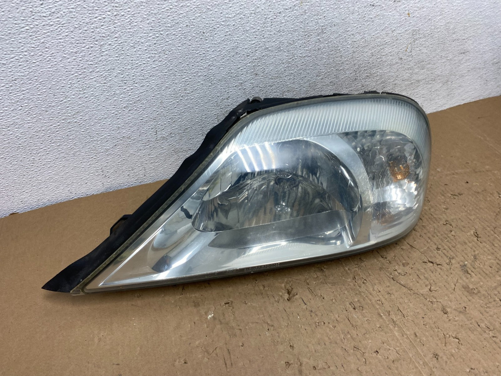 2000 to 2005 Mercury Sable Left Driver LH Side Halogen Headlight AD8797 DW2
