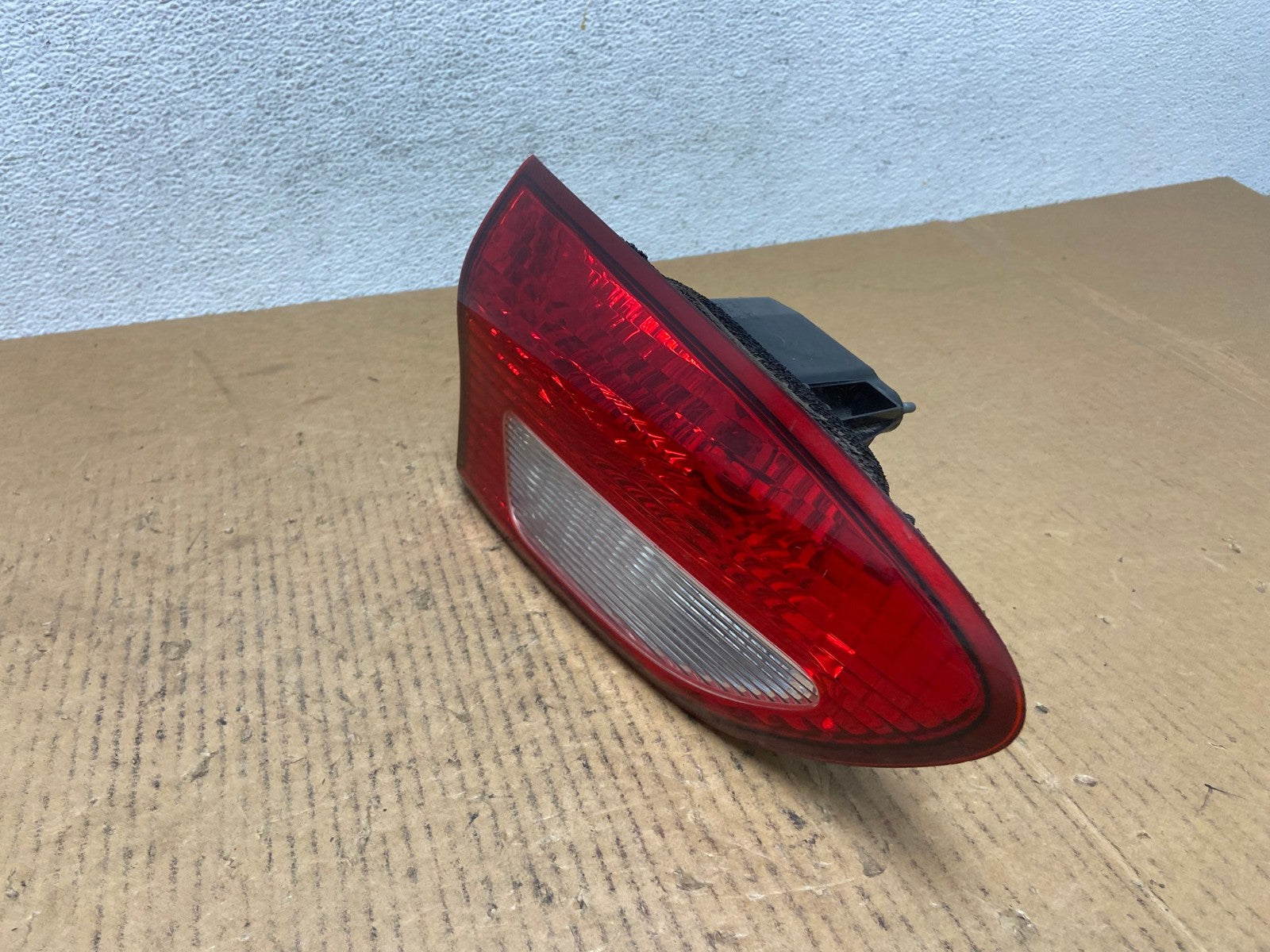 2006 2007 Subaru Tribeca B9 Left Driver Lh Side Tail Light Inner AE0448 LK1