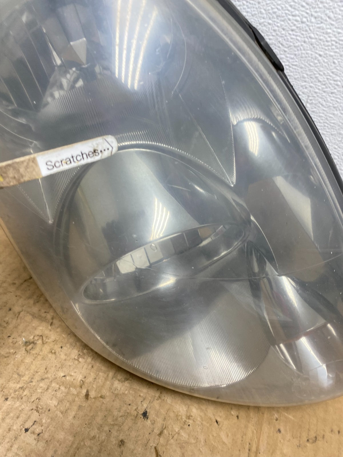 2003 to 2004 Infiniti G35 Right Passenger Side Halogen Headlight AC8154 DW3