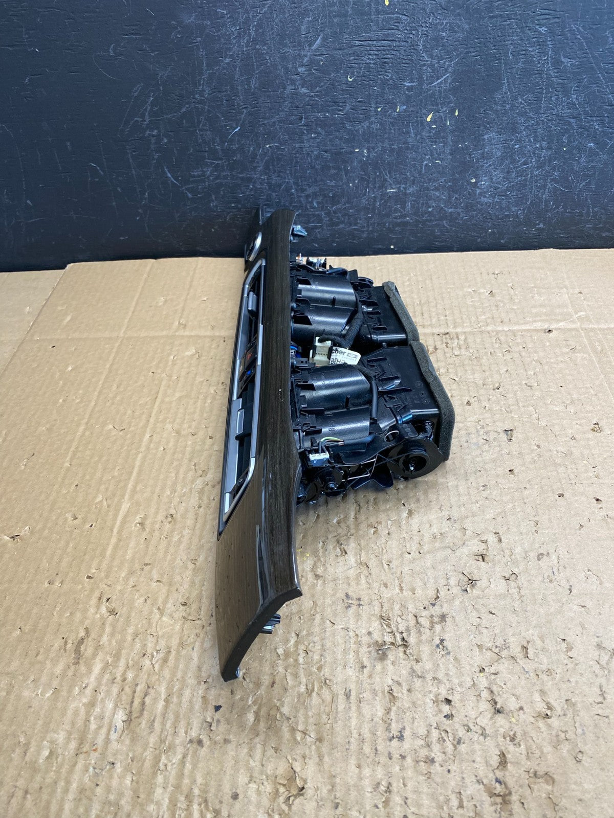 2009-2015 Bmw 7 F01 F02 Center Dash AC Vents Start Button Trim Bezel AC9621 DG2