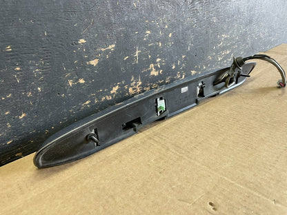 2007-2012 GMC Acadia Chrome Tailgate Rear Finish Molding Back W/Camera aa8963 DG6