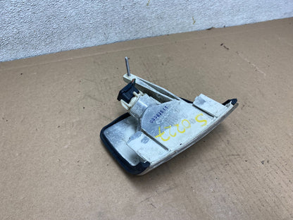 1982 to 1993 Mercedes-Benz W201 190E 190D Front Right Clear Corner S0227 PS5