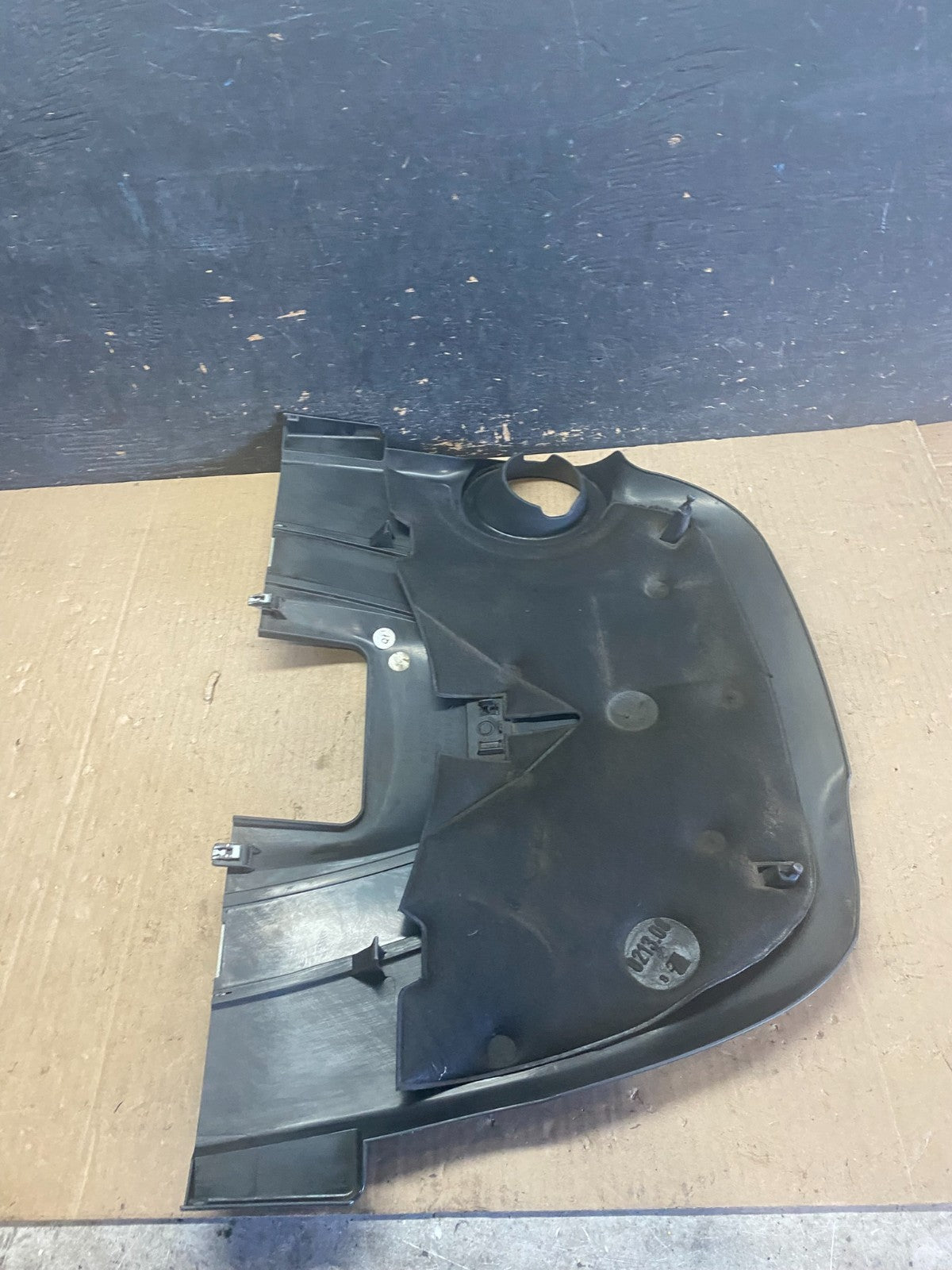 2007 to 2009 Mercedes-Benz E350 Engine Air Intake Cover Cleaner Box OEM q5834 DG6